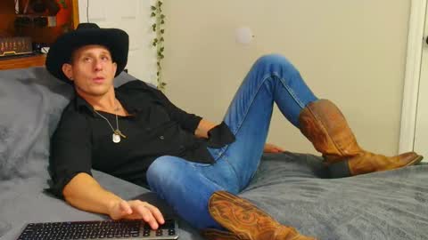 twitter zack1fisher online show from December 22, 11:57 pm