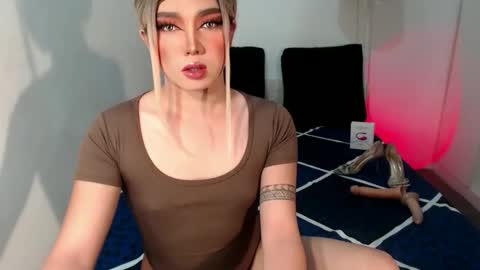 bestgirljulia online show from November 1, 3:52 am