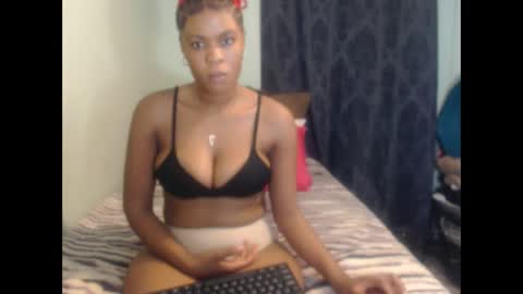 Snapshot of bestlia chatting on March 9, 9:25 pm bestlia online show from March 9, 9:25 pm