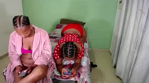 Snapshot of bestlia chatting on January 9, 6:53 pm bestlia online show from January 9, 6:53 pm