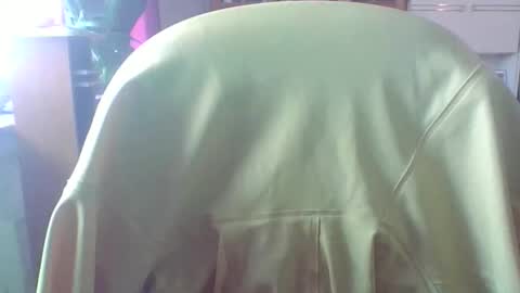 Snapshot of bestmann979994 chatting on November 3, 9:54 am bestmann979994 online show from November 3, 9:54 am