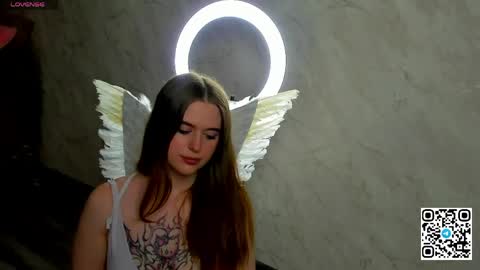 Snapshot of betany_foks chatting on April 28, 1:26 am Betany online show from April 28, 1:26 am
