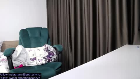 bethanylenz online show from January 11, 3:39 pm