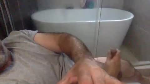 Snapshot of betoooox chatting on December 3, 2:04 pm Virtual Gentleman online show from December 3, 2:04 pm