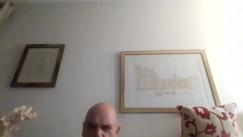 Snapshot of betta1 chatting on April 19, 12:00 am betta1 online show from April 19, 12:00 am
