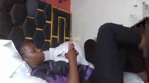 Snapshot of better_sweet chatting on February 22, 9:52 am Better online show from February 22, 9:52 am