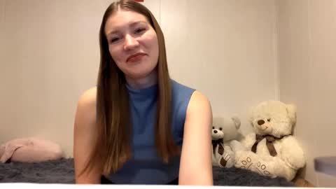 Mia online show from January 16, 3:49 pm