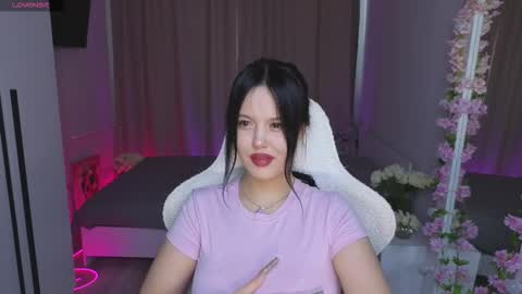 Betty online show from October 6, 1:52 pm