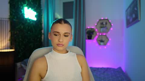 Betty Grey online show from September 20, 6:31 pm