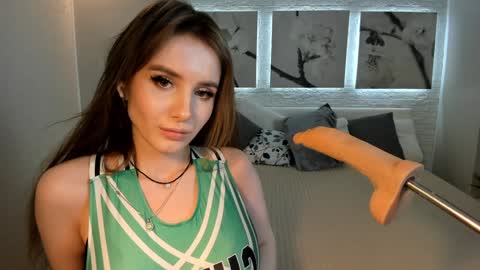 Betty online show from December 10, 1:54 am