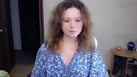Snapshot of bettystar_ chatting on September 14, 8:19 pm Betty online show from September 14, 8:19 pm