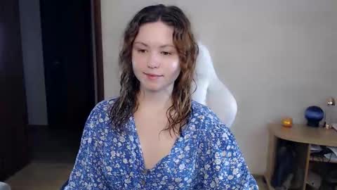 Snapshot of bettystar_ chatting on September 24, 9:07 pm Betty online show from September 24, 9:07 pm