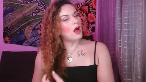 Snapshot of bettytaylor23 chatting on June 3, 7:19 pm bettytaylor23 online show from June 3, 7:19 pm
