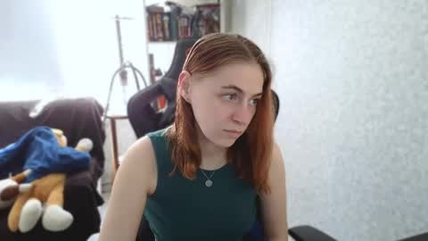 beverly_yay online show from May 9, 9:47 am