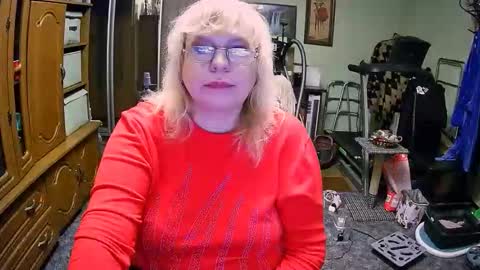 Snapshot of beverlyqcynia chatting on October 2, 3:52 pm BeverlyQCynia online show from October 2, 3:52 pm
