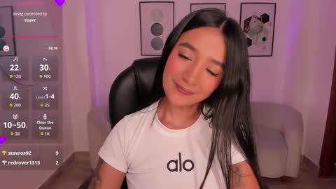 beverlyy johnson online show from December 18, 4:18 am