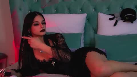 Snapshot of beverlyyork chatting on November 25, 7:14 pm Beverly online show from November 25, 7:14 pm