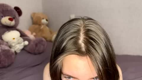 Bella online show from April 13, 8:03 pm