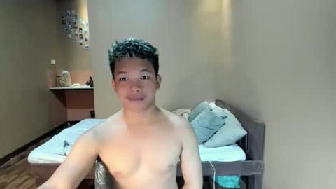 Snapshot of bexyourxman chatting on May 8, 2:33 pm Adrian online show from May 8, 2:33 pm