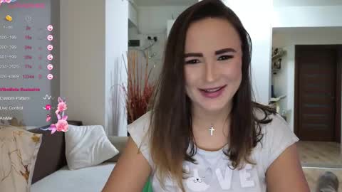   BeyonceDoll       Twitter DollBeyonce    online show from January 13, 7:08 pm