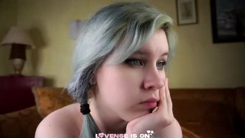 Snapshot of bezuya chatting on June 15, 3:03 pm Eliz online show from June 15, 3:03 pm