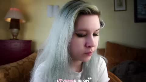 Snapshot of bezuya chatting on July 4, 3:13 am Eliz online show from July 4, 3:13 am