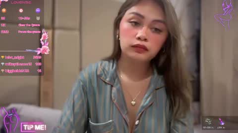 MAXINE online show from May 16, 7:34 pm