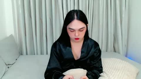 Snapshot of bhabytrans69 chatting on November 27, 8:22 pm BHABY 3 online show from November 27, 8:22 pm