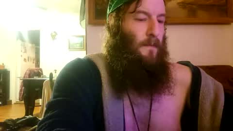 Snapshot of bi_cock405 chatting on April 10, 9:25 am bi_cock405 online show from April 10, 9:25 am