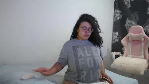 Bianca Tuesday to Sunday from 2am to 6am UTC-5 online show from October 17, 12:47 am