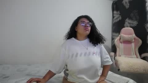 Bianca Tuesday to Sunday from 2am to 6am UTC-5 online show from November 7, 9:31 am