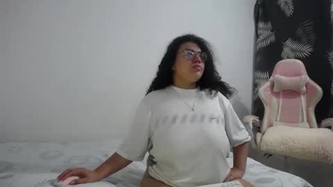 Bianca Tuesday to Sunday from 2am to 6am UTC-5 online show from November 19, 10:15 am