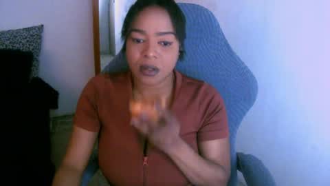 Snapshot of bianca_ebony chatting on April 6, 5:41 am bianca ebony online show from April 6, 5:41 am