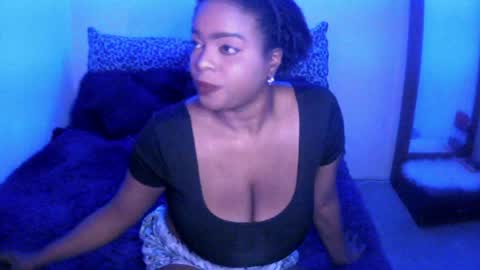Snapshot of bianca_ebony chatting on April 11, 3:00 am bianca ebony online show from April 11, 3:00 am