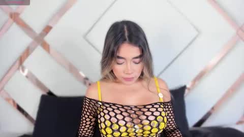 Snapshot of bianca_montclair chatting on October 11, 11:42 am online show from October 11, 11:42 am