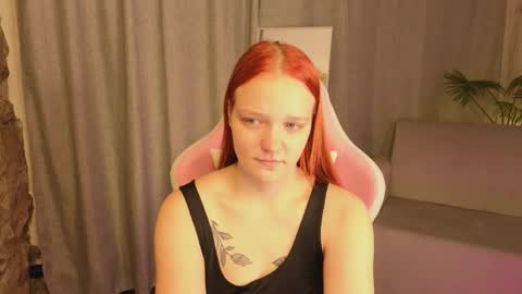 Snapshot of bianca_touch chatting on May 26, 4:52 am Candace online show from May 26, 4:52 am