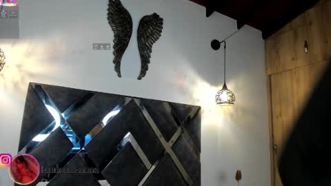 Snapshot of bianca_zaens1 chatting on January 9, 11:57 am B I A N C A online show from January 9, 11:57 am