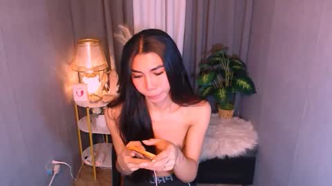Snapshot of biancahugedick chatting on February 23, 5:49 am biancahugedick online show from February 23, 5:49 am