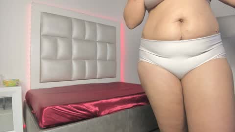 bibiana_js_ online show from November 4, 12:04 pm