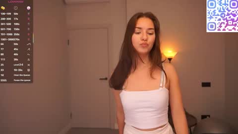 Ophelia online show from October 12, 6:07 pm