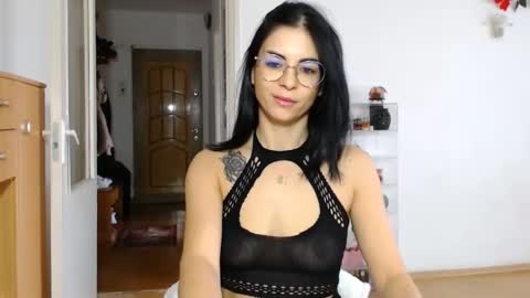 Snapshot of bibitina chatting on October 4, 11:08 am innasugarwild online show from October 4, 11:08 am