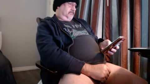 Snapshot of big6incheragain chatting on January 7, 2:42 am big6incheragain online show from January 7, 2:42 am