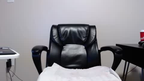 Snapshot of big6incheragain chatting on January 14, 6:28 pm big6incheragain online show from January 14, 6:28 pm