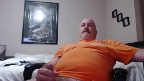 Snapshot of big6incheragain chatting on November 9, 4:33 am big6incheragain online show from November 9, 4:33 am