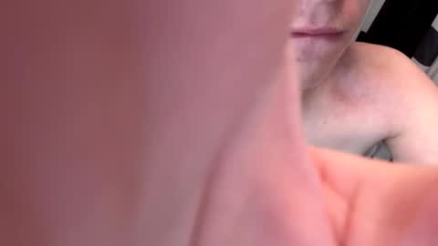 Snapshot of big88480 chatting on March 19, 7:18 pm big88480 online show from March 19, 7:18 pm