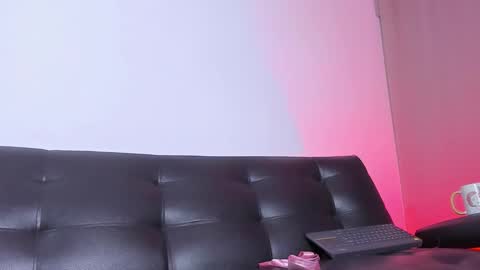 Snapshot of big__pussy69 chatting on March 29, 2:00 am big__pussy69 online show from March 29, 2:00 am