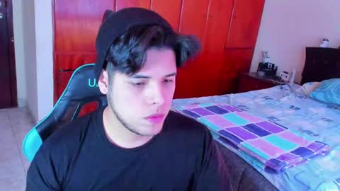 Snapshot of big_cockjughead chatting on September 25, 7:17 pm Logan Sprouse online show from September 25, 7:17 pm