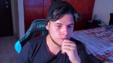 Snapshot of big_cockjughead chatting on October 16, 7:48 pm Logan Sprouse online show from October 16, 7:48 pm