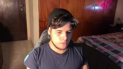 Snapshot of big_cockjughead chatting on October 23, 9:02 pm Logan Sprouse online show from October 23, 9:02 pm