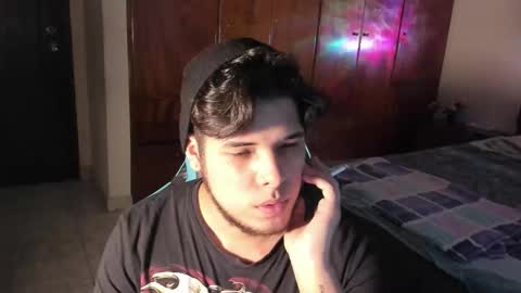 Snapshot of big_cockjughead chatting on October 30, 9:48 pm Logan Sprouse online show from October 30, 9:48 pm